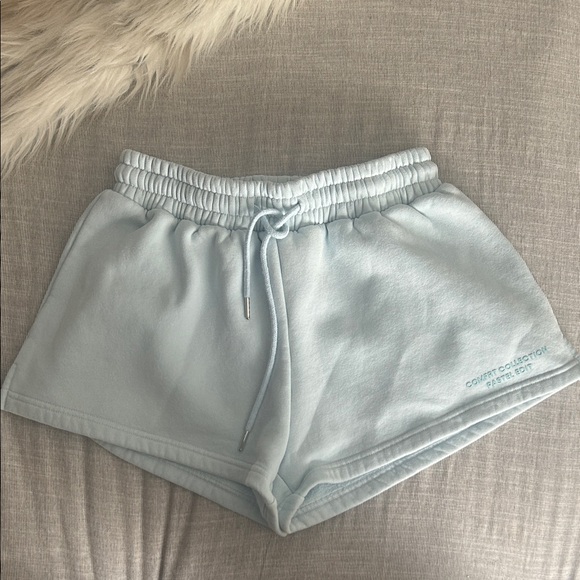Comfrt pastel blue shorts - Picture 1 of 5